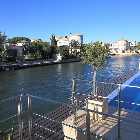 Bed & Breakfast Pani Empuriabrava