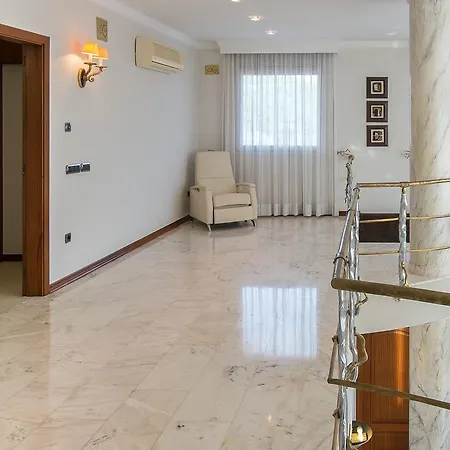 Pani Bed & Breakfast
