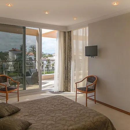 Pani Bed & Breakfast 5*